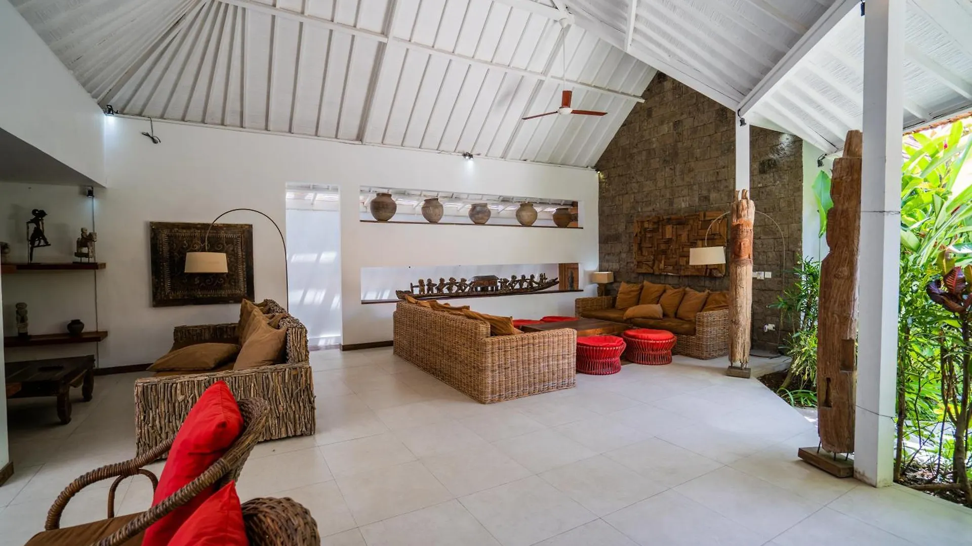 Villa Maxceo - 3Br Poolvilla Near The Beach Canggu  Canggu (Bali)